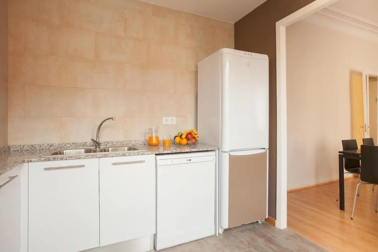 Apartment For Families And Staff Groups For 7 People Barcelona Španělsko
